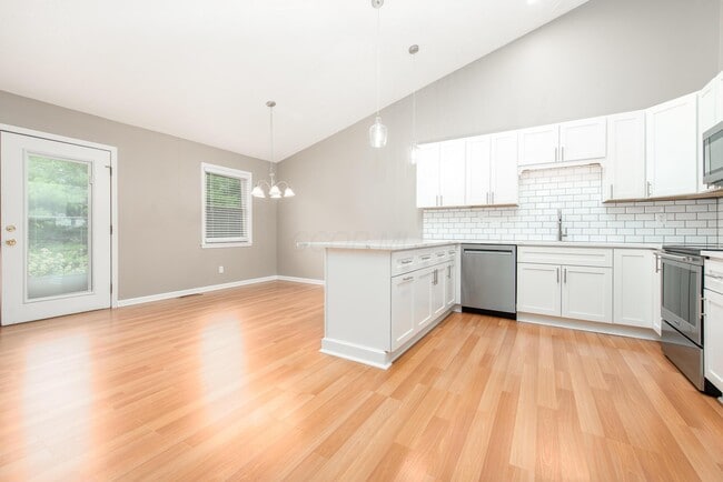 Building Photo - 4914 Drayton Rd