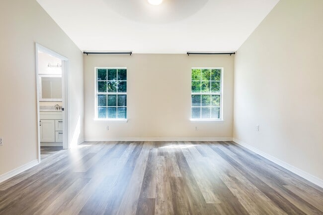 Building Photo - 1356 Sterling Point Dr