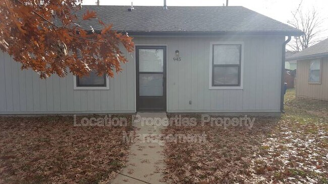 Building Photo - 945 Homewood St