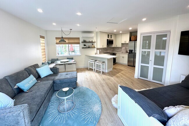 Building Photo - 449 Villa Blanca Ct