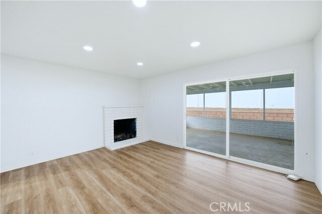 Building Photo - 419 E Payson St