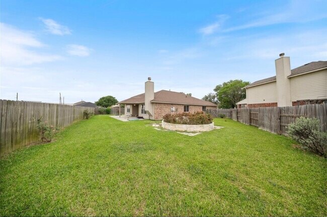 Building Photo - 6007 Wilcox Point Dr