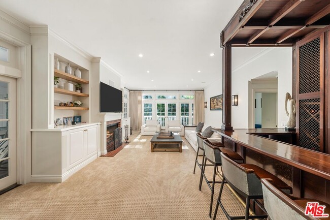 Building Photo - 515 S Westgate Ave