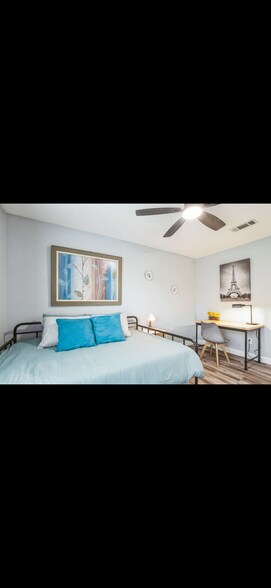 Building Photo - 3004 Matador Dr