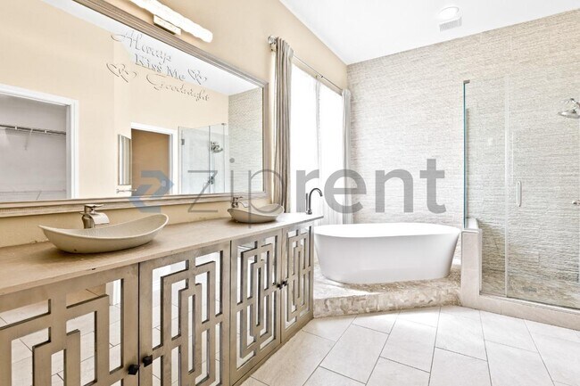 Building Photo - 1494 Cilento Ct