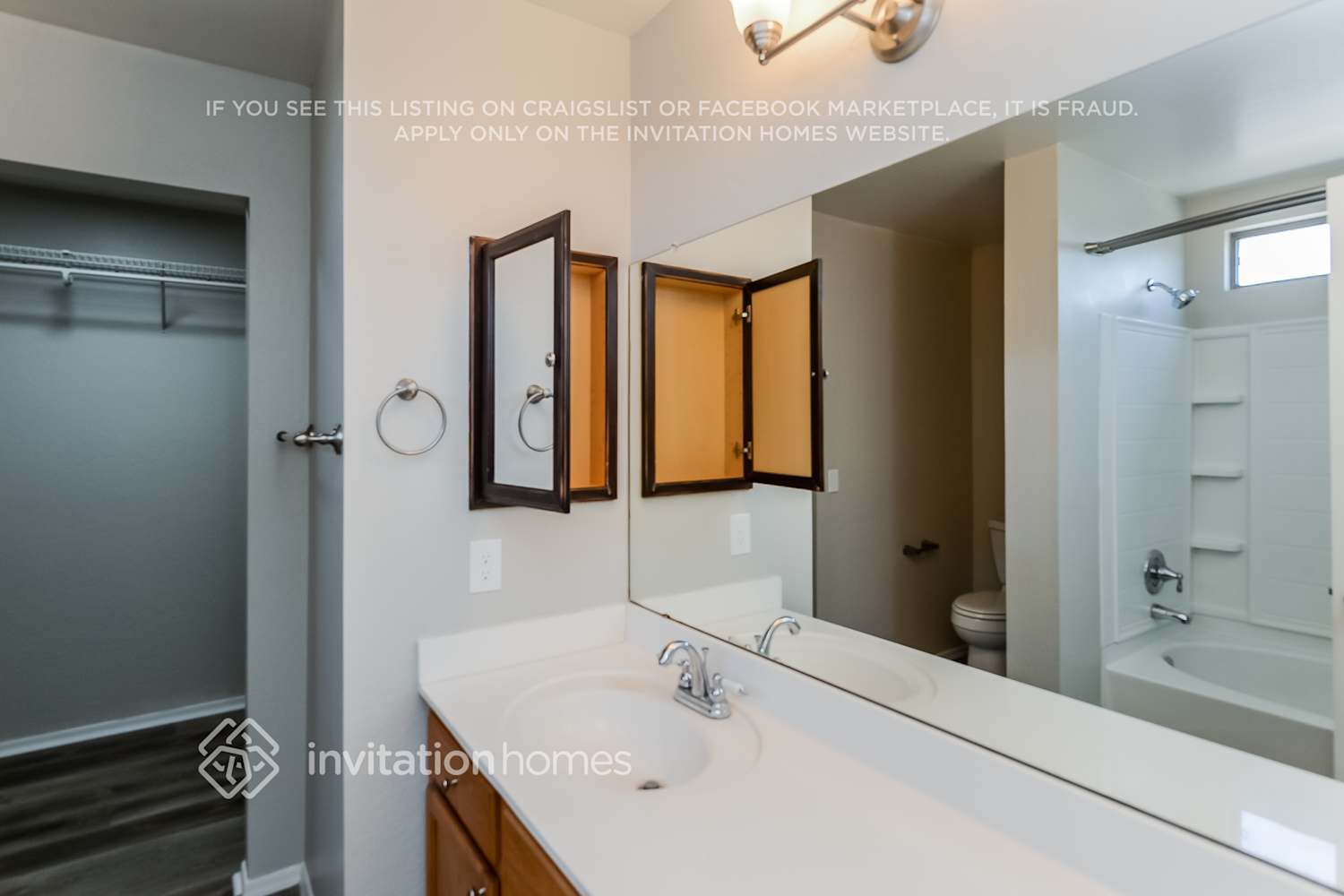 Building Photo - 136 S 111th St