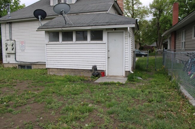 Building Photo - 372 I St
