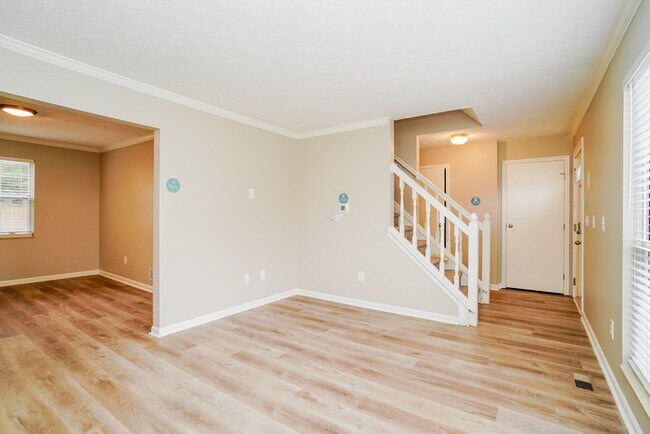 Building Photo - 7793 Cedar Ridge Dr