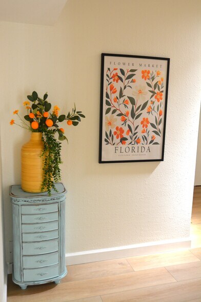 entry to BR3 - office - 4815 3rd Ave NW