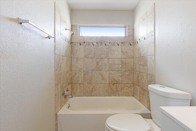 Building Photo - 10254 Bridgeland Ln