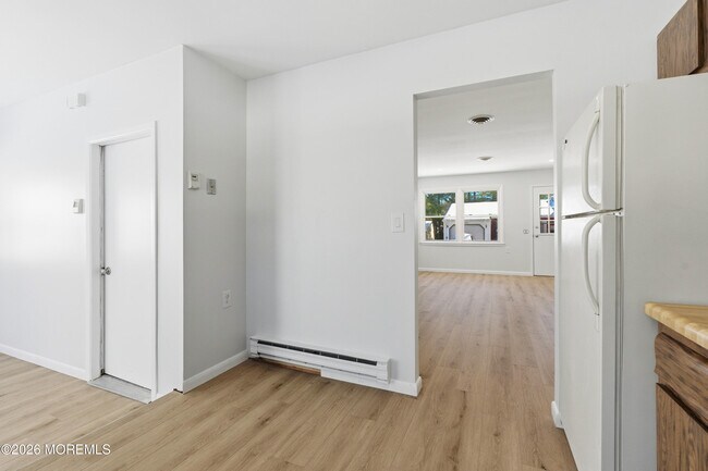 Building Photo - 91 Westport Dr