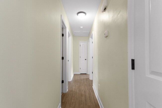 Building Photo - 102 Bridgeport Dr