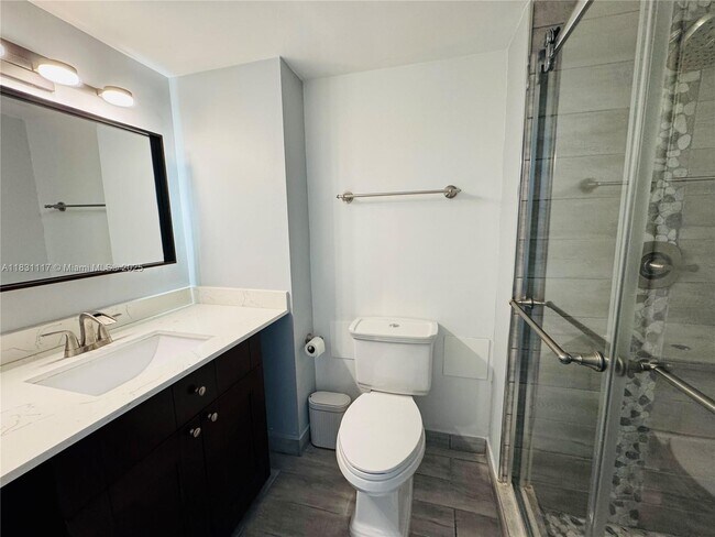 Building Photo - 18031 Biscayne Blvd