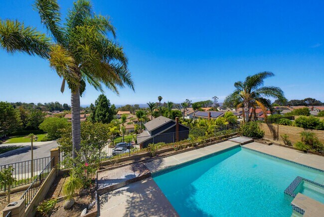 Building Photo - GORGEOUS VIEWS of Anahiem Hills