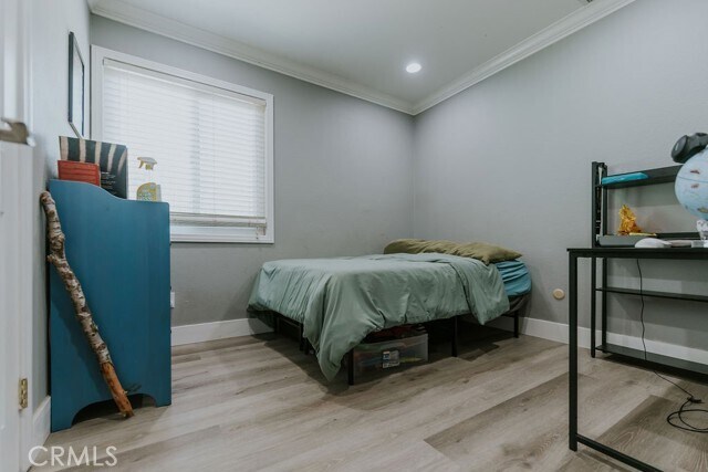 Building Photo - 2438 Emerson Dr