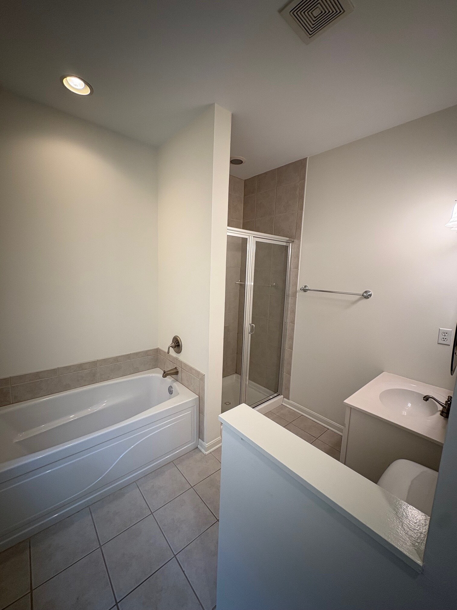 Master Bathroom - 4127 Ballard Ave