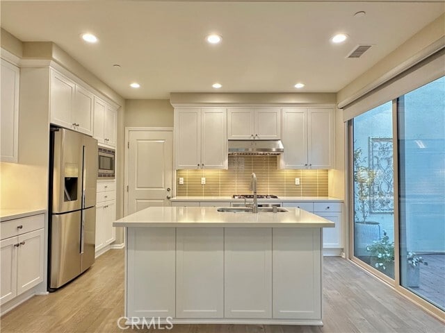 Building Photo - 123 Desert Lotus