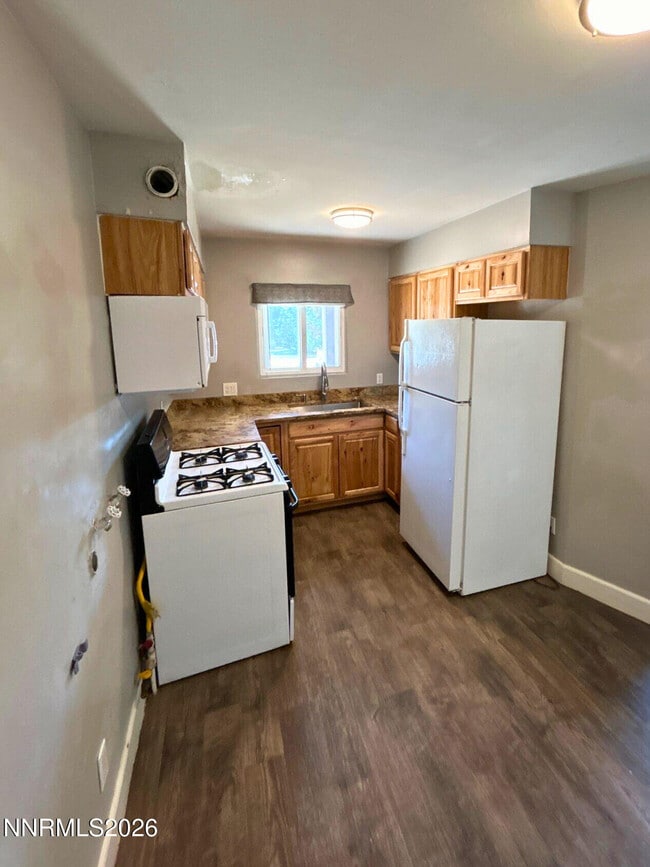 Building Photo - 835 20th St