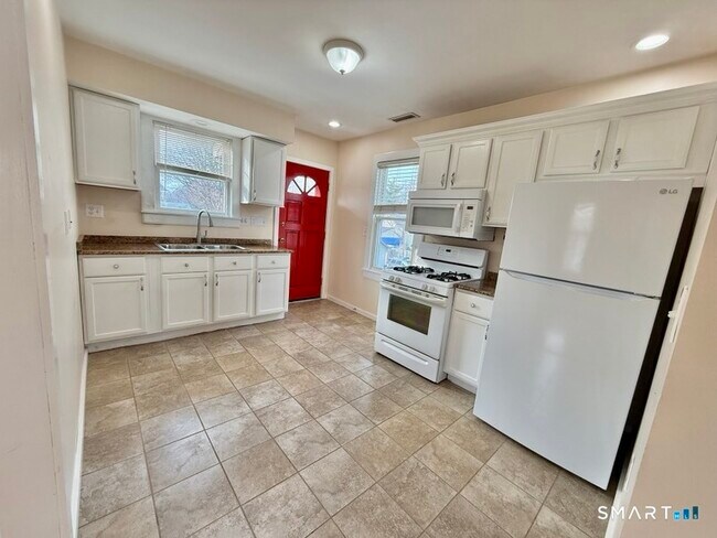 Building Photo - 434 Washington Ave