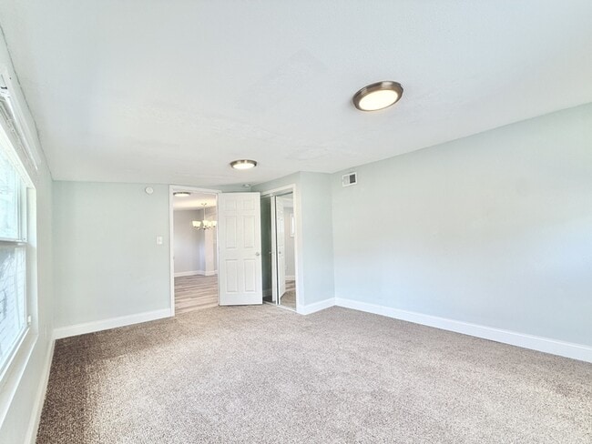 Building Photo - 9401 88th Way N