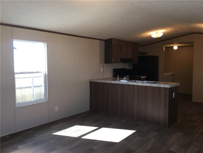 Building Photo - 2149 Hermosa Dr