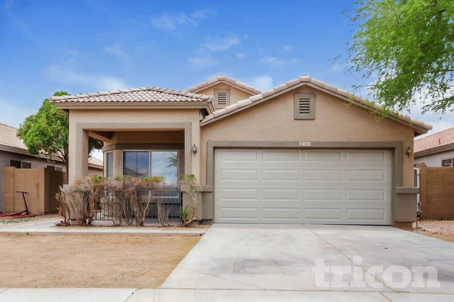 Primary Photo - 7437 W Elwood St