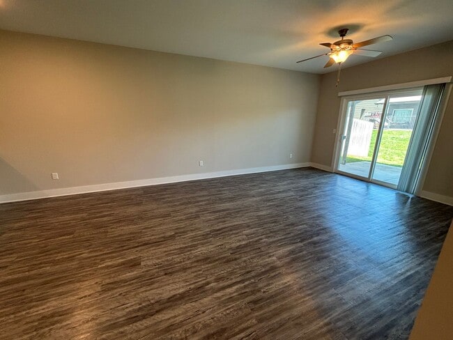 Building Photo - Spacious 3BR Home with Granite Kitchen & Covered Patio Near 53rd & Meridian