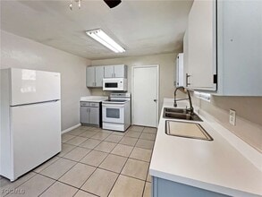 Building Photo - 27915 Washington St