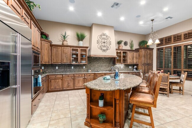 Building Photo - 3644 N Sagewood Cir