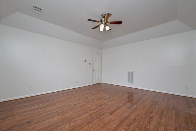 Building Photo - 5410 Rose St
