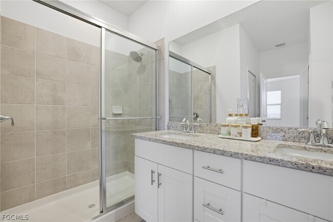 Building Photo - 14303 Pine Lodge Ln