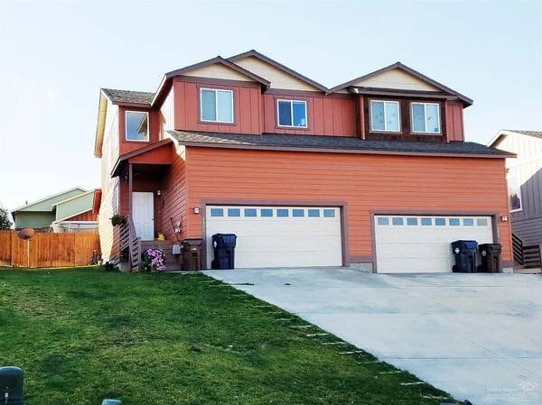 Building Photo - 4120 SW Reindeer Ave