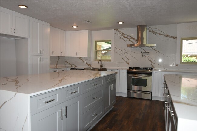 Building Photo - 10511 Eddystone Dr