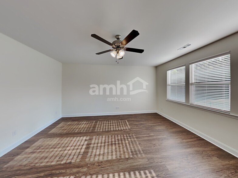 Building Photo - 4009 Birchfield Pl