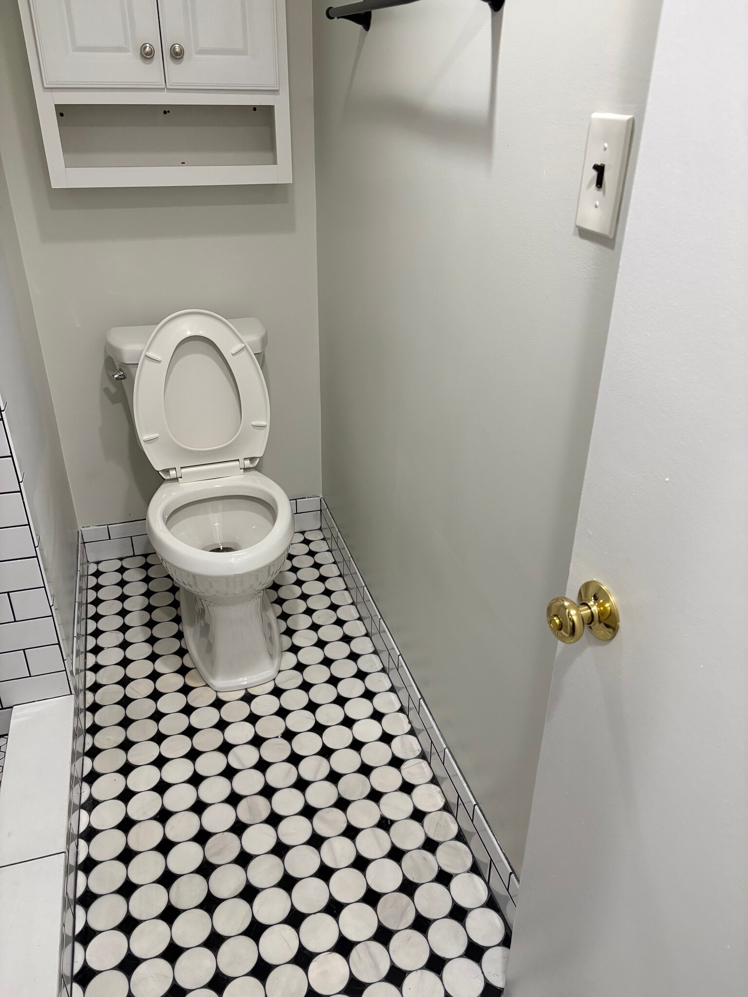 Bathroom - 108 Ward St