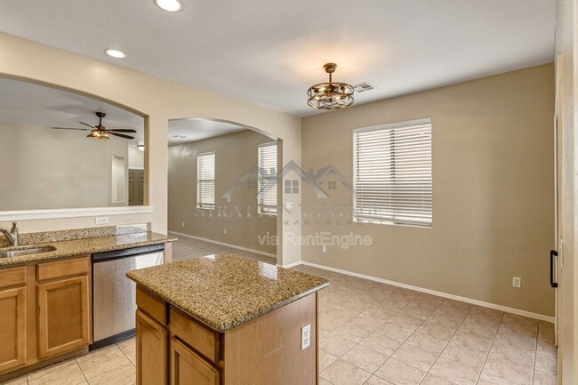 Building Photo - 44212 W Cydnee Dr