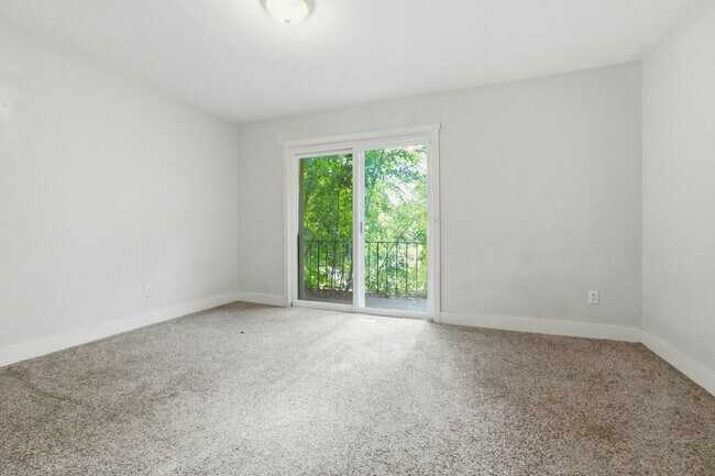 Building Photo - 1488 S 400 E