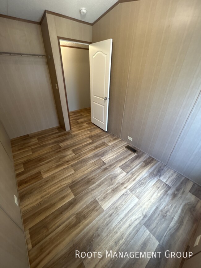 Building Photo - Eastern Villa Mhp