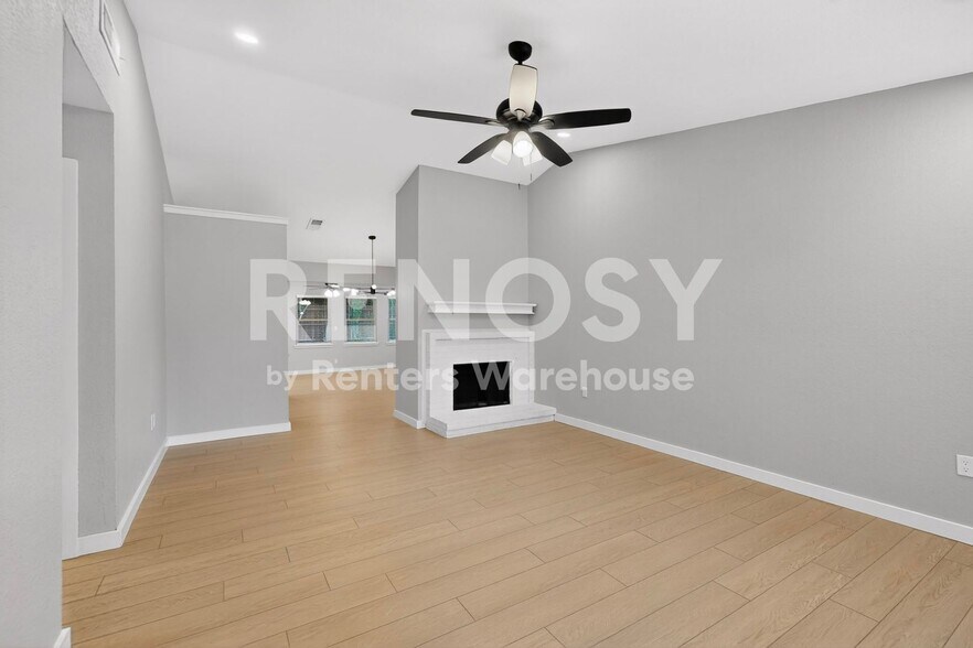 Building Photo - 1408 Seely St