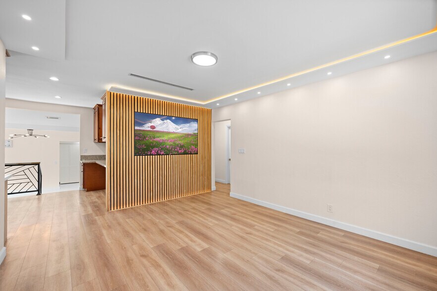 Building Photo - 13700 Branford St