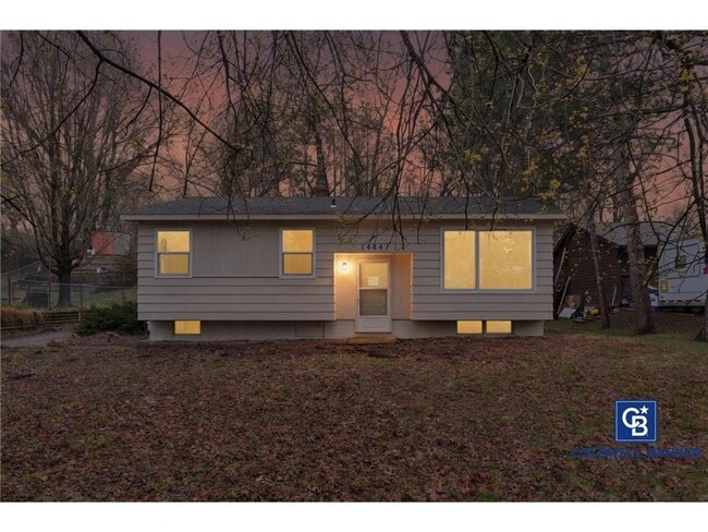 Building Photo - 1444 Ames Ave E