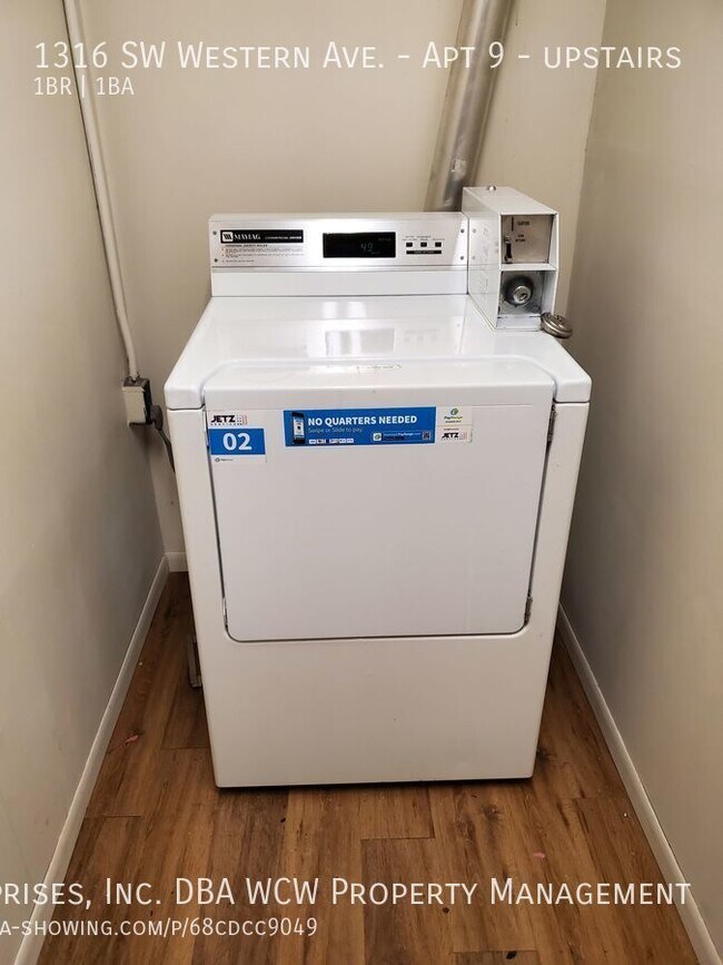 Building Photo - 1316 SW Western Ave