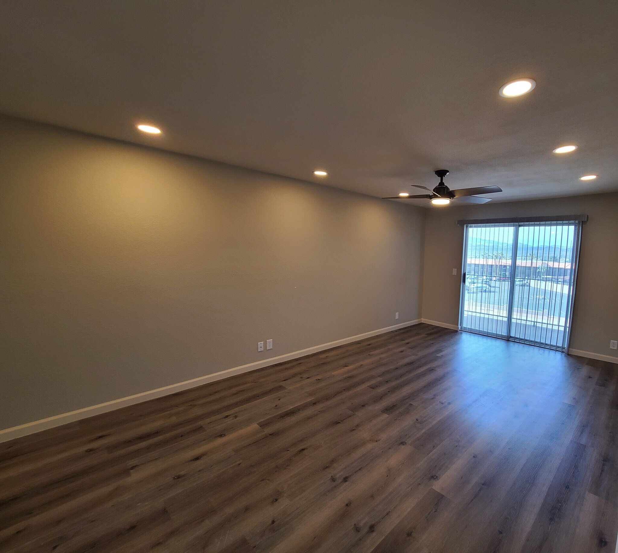 Building Photo - 256 Lake Havasu Ave S