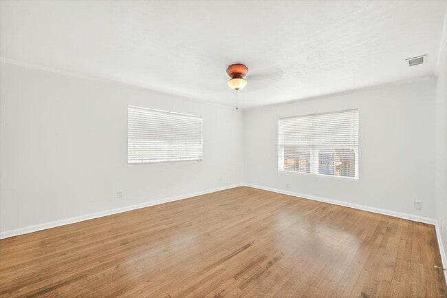 Building Photo - 4214 Woodcrest St