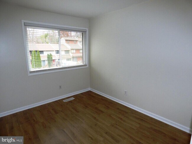 Building Photo - 2253 Coppersmith Square