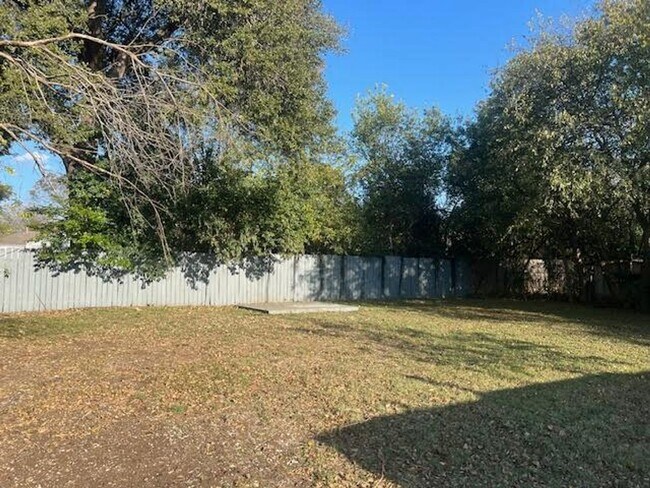 Building Photo - 3717 N 26th St