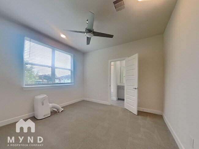 Building Photo - 353 Eado Park Cir