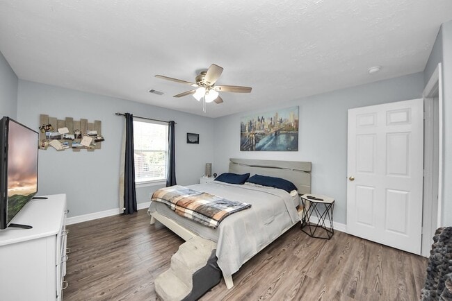 Building Photo - 201 S Native Ln