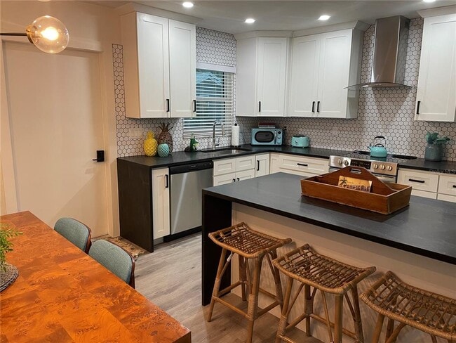 Building Photo - 1920 Morrill St