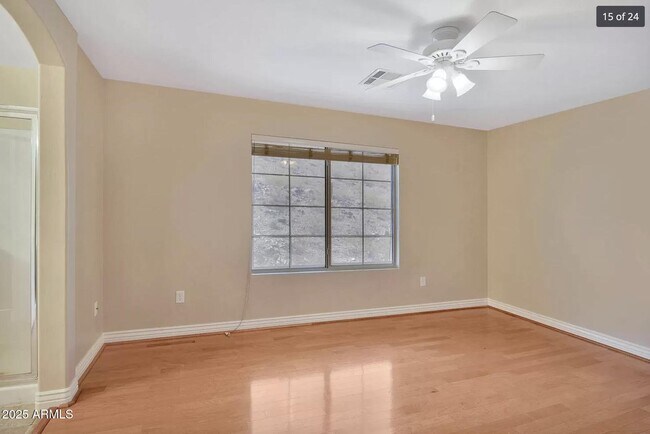Building Photo - 315 W Mountain Sage Dr